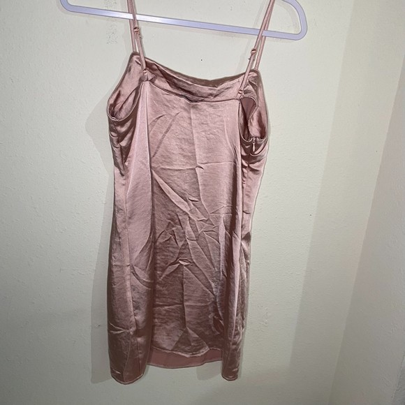 Blush Pink Satin slit mini dress - Picture 8 of 8